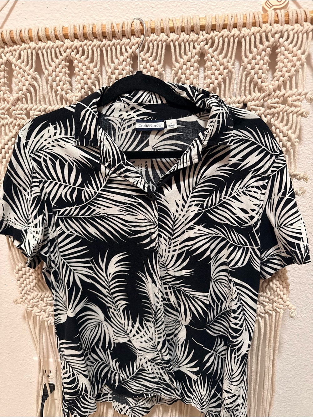 croft & barrow Black and White Palm-Print Short-Sleeve Top